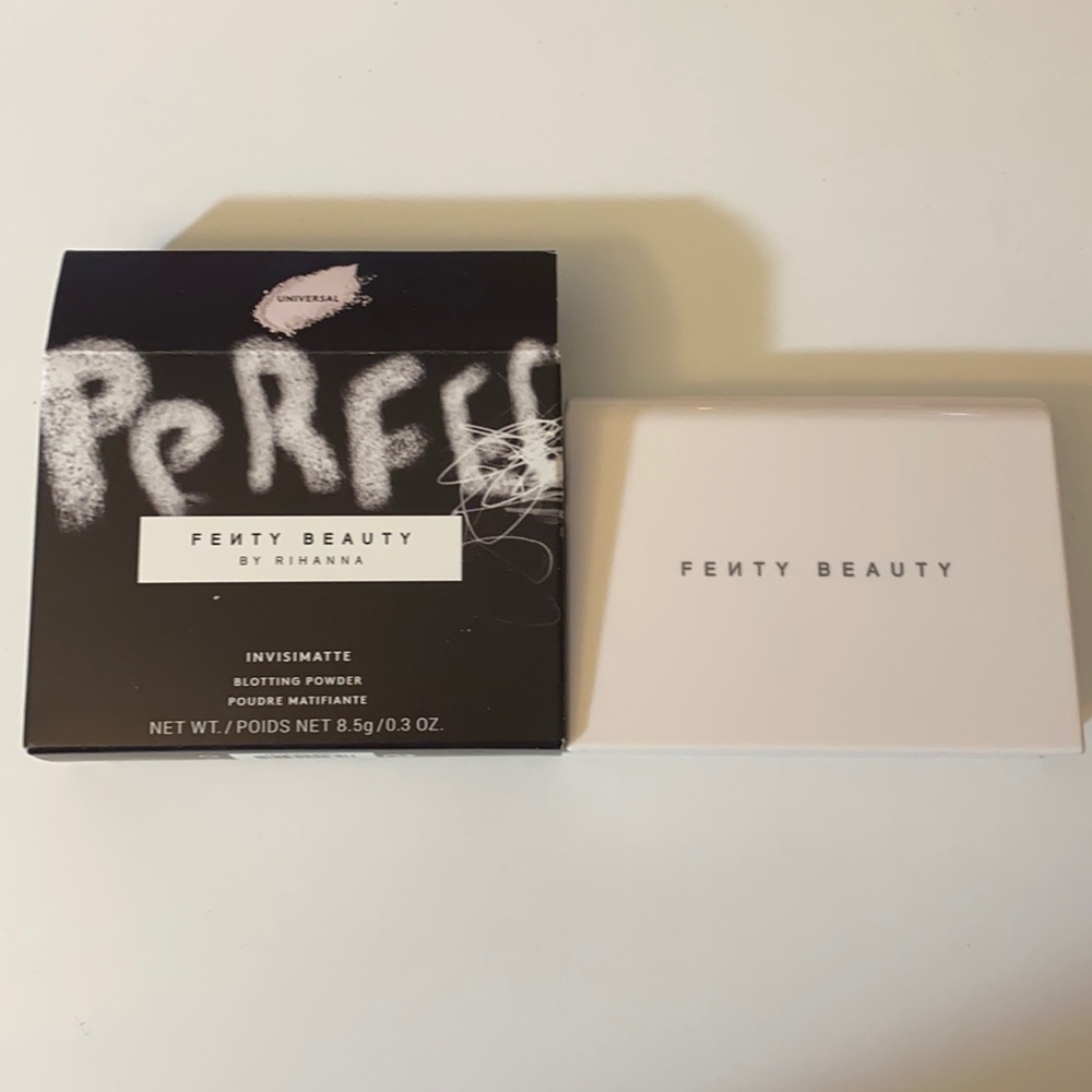 BNIB Fenty Beauty Invisimatte Blotting Powder